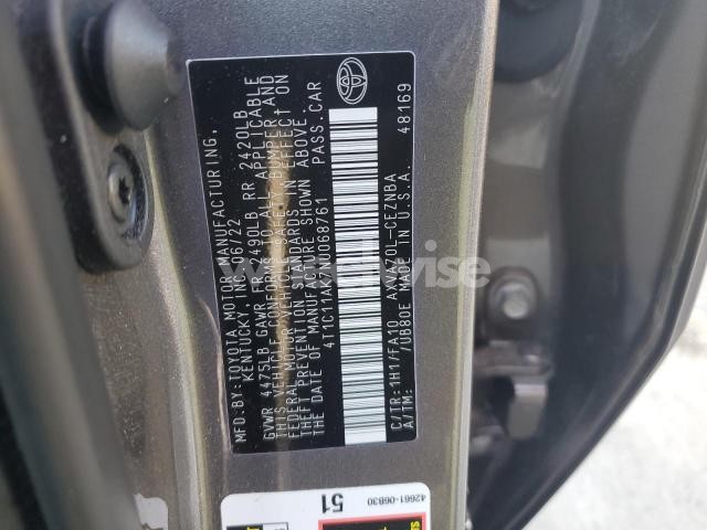 Photo 2 of 2022 TOYOTA CAMRY LE (VIN 4T1C11AK7NU068761)