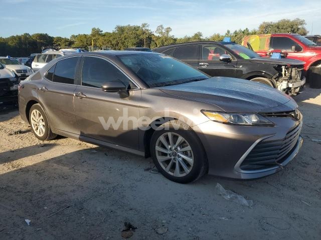 Photo 3 of 2022 TOYOTA CAMRY LE (VIN 4T1C11AK7NU068761)