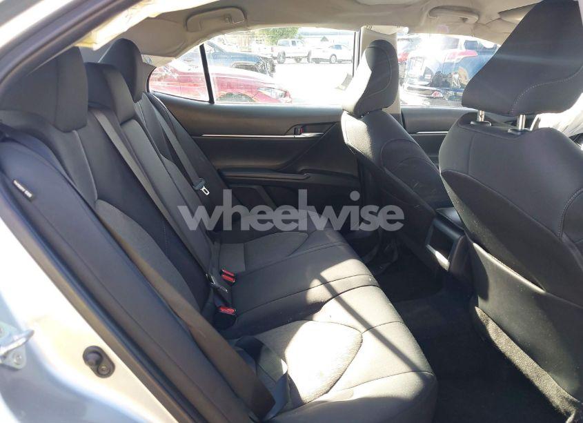 Photo 8 of 2022 Toyota Camry LE (VIN 4T1C11AK7NU621666)