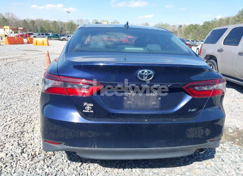 Photo 16 of 2022 Toyota Camry LE (VIN 4T1C11AK7NU642811)
