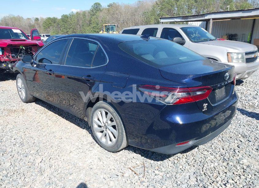 Photo 3 of 2022 Toyota Camry LE (VIN 4T1C11AK7NU642811)