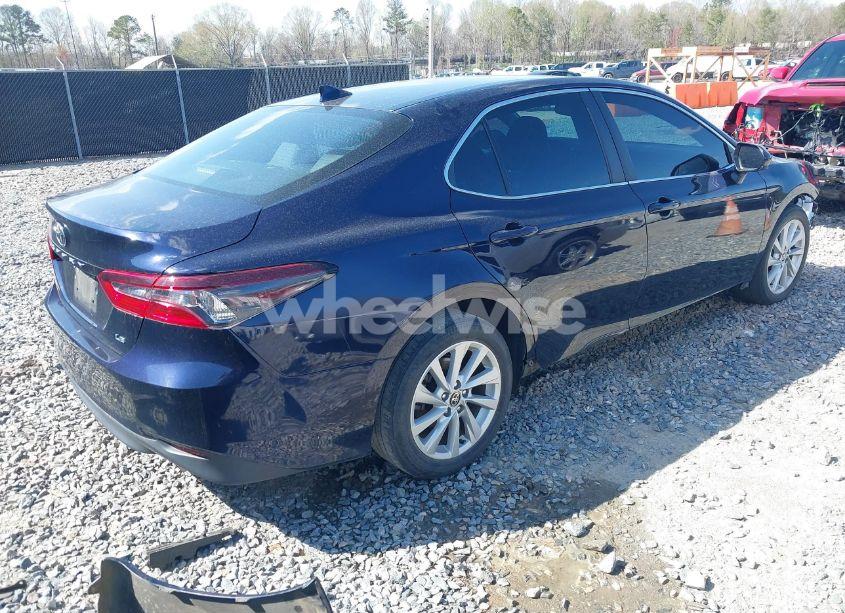 Photo 4 of 2022 Toyota Camry LE (VIN 4T1C11AK7NU642811)