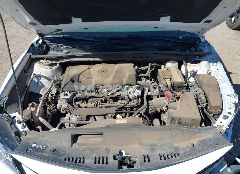 Photo 10 of 2022 Toyota Camry LE (VIN 4T1C11AK7NU643988)