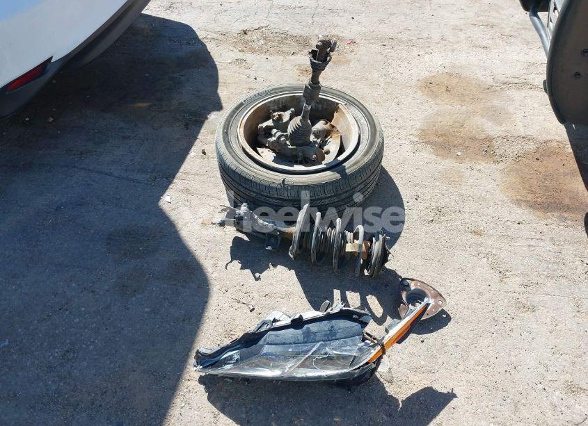 Photo 12 of 2022 Toyota Camry LE (VIN 4T1C11AK7NU643988)