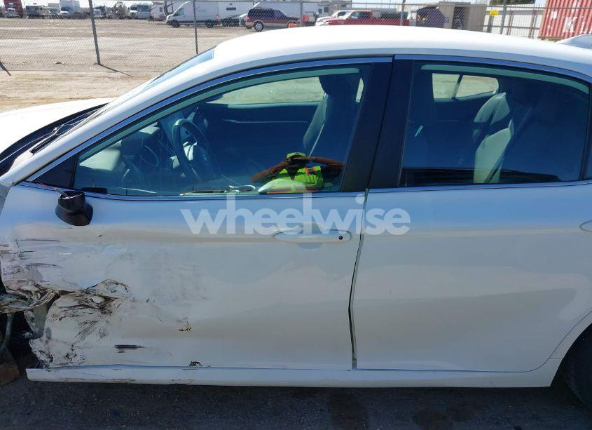 Photo 15 of 2022 Toyota Camry LE (VIN 4T1C11AK7NU643988)