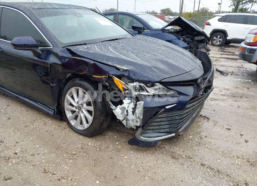 Photo 6 of 2022 Toyota Camry LE (VIN 4T1C11AK7NU659978)