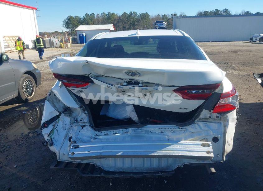 Photo 16 of 2022 Toyota Camry LE (VIN 4T1C11AK7NU677462)