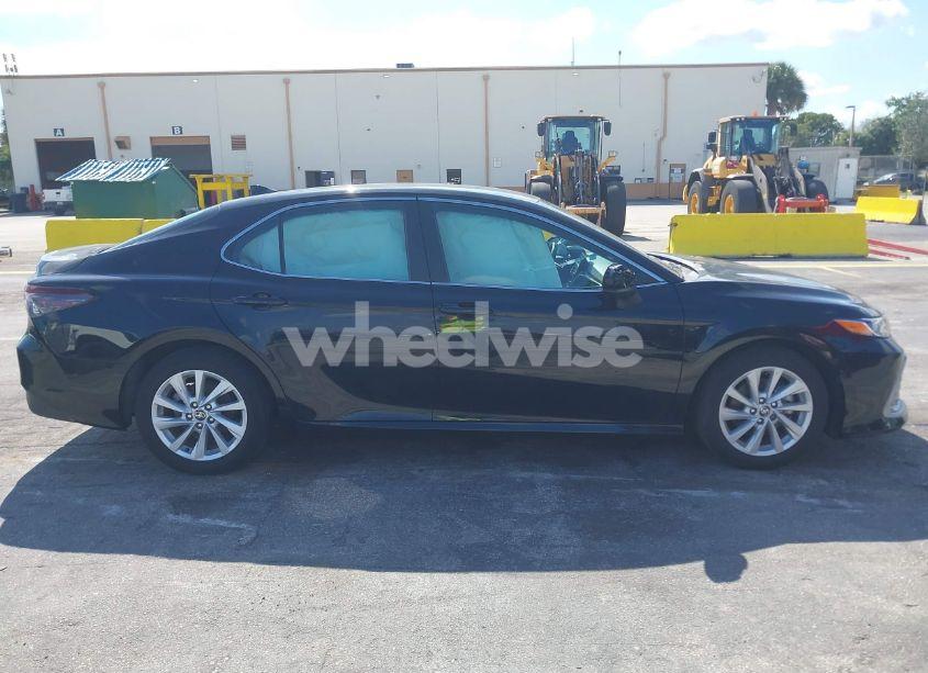 Photo 13 of 2023 Toyota Camry LE (VIN 4T1C11AK7PU117993)