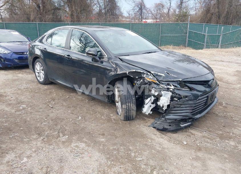 2023 Toyota Camry LE (VIN 4T1C11AK7PU129092) main photo