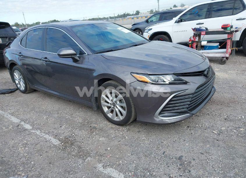 2023 Toyota Camry LE (VIN 4T1C11AK7PU188157) main photo