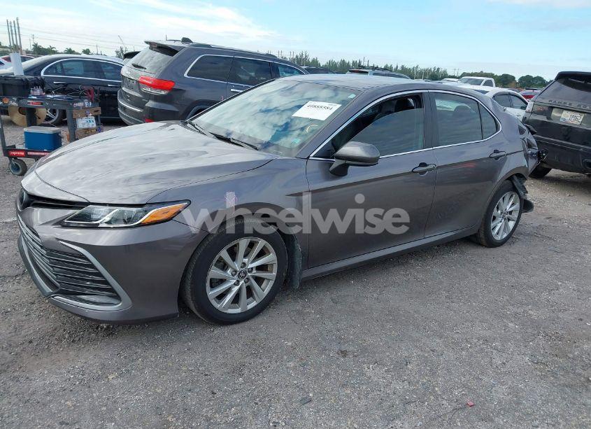 Photo 2 of 2023 Toyota Camry LE (VIN 4T1C11AK7PU188157)