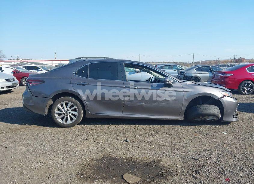 Photo 13 of 2023 Toyota Camry LE (VIN 4T1C11AK7PU747867)