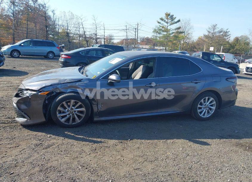 Photo 14 of 2023 Toyota Camry LE (VIN 4T1C11AK7PU747867)