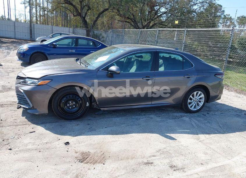 Photo 14 of 2023 Toyota Camry LE (VIN 4T1C11AK7PU752275)