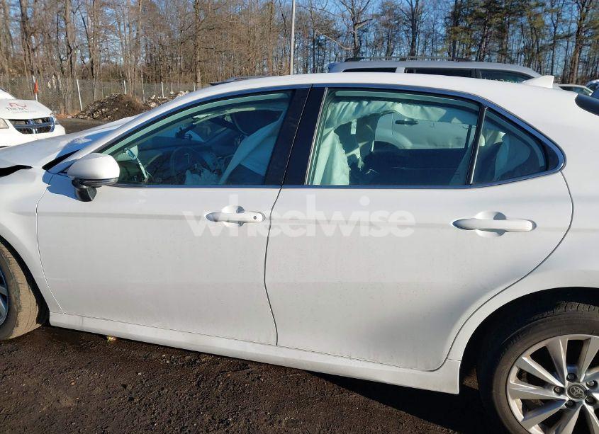 Photo 14 of 2023 Toyota Camry LE (VIN 4T1C11AK7PU821448)