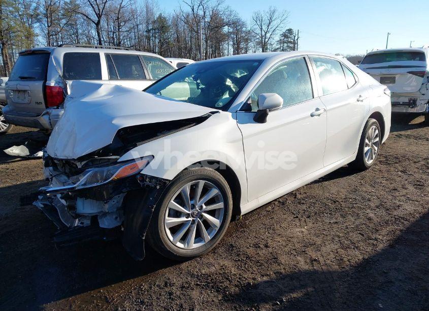 Photo 2 of 2023 Toyota Camry LE (VIN 4T1C11AK7PU821448)