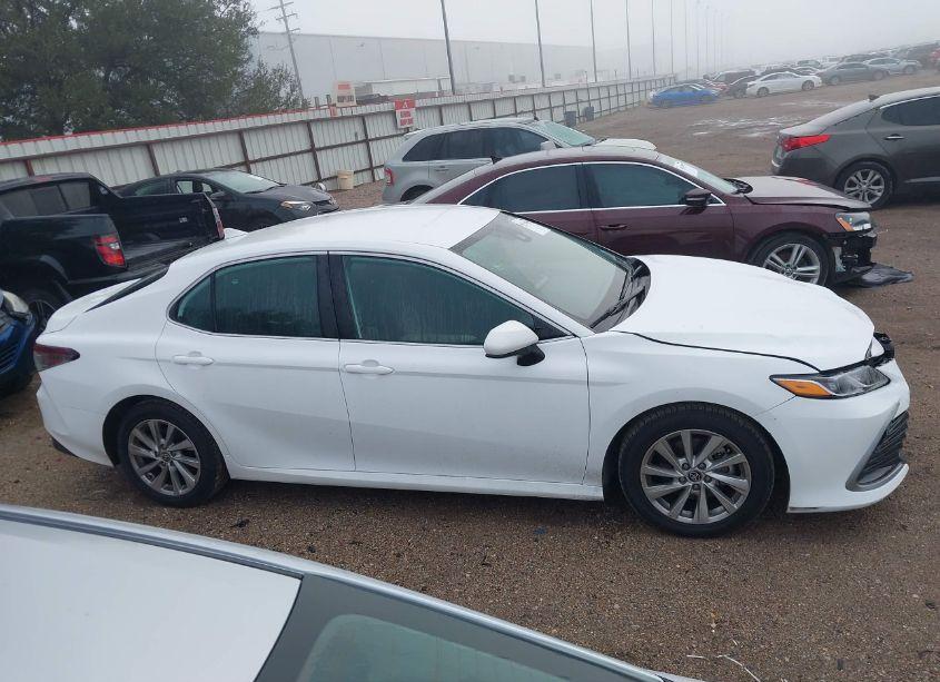 Photo 13 of 2023 Toyota Camry LE (VIN 4T1C11AK7PU822163)