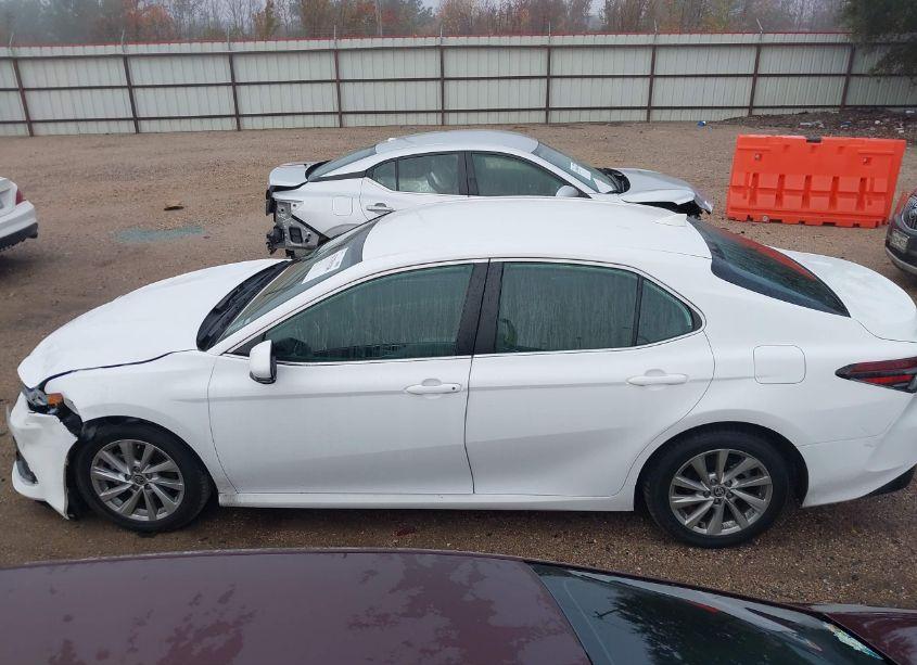 Photo 14 of 2023 Toyota Camry LE (VIN 4T1C11AK7PU822163)