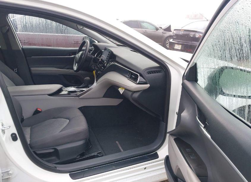 Photo 5 of 2023 Toyota Camry LE (VIN 4T1C11AK7PU822163)