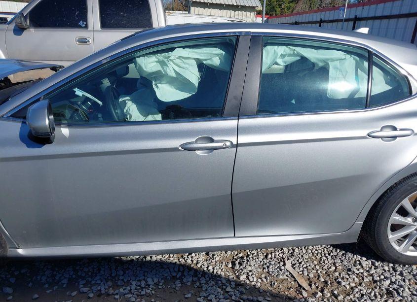 Photo 15 of 2024 Toyota Camry LE (VIN 4T1C11AK7RU249073)