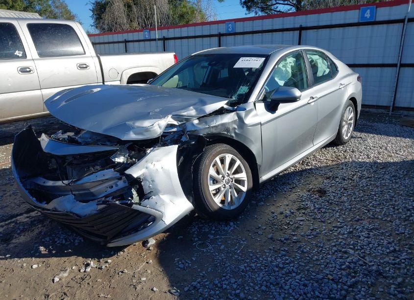 Photo 2 of 2024 Toyota Camry LE (VIN 4T1C11AK7RU249073)