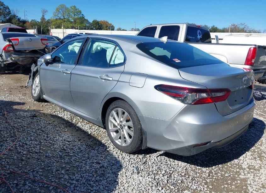 Photo 3 of 2024 Toyota Camry LE (VIN 4T1C11AK7RU249073)