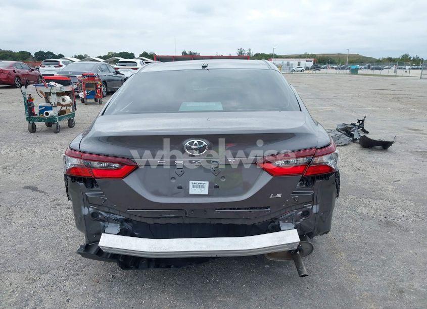 Photo 17 of 2024 Toyota Camry LE (VIN 4T1C11AK7RU852735)