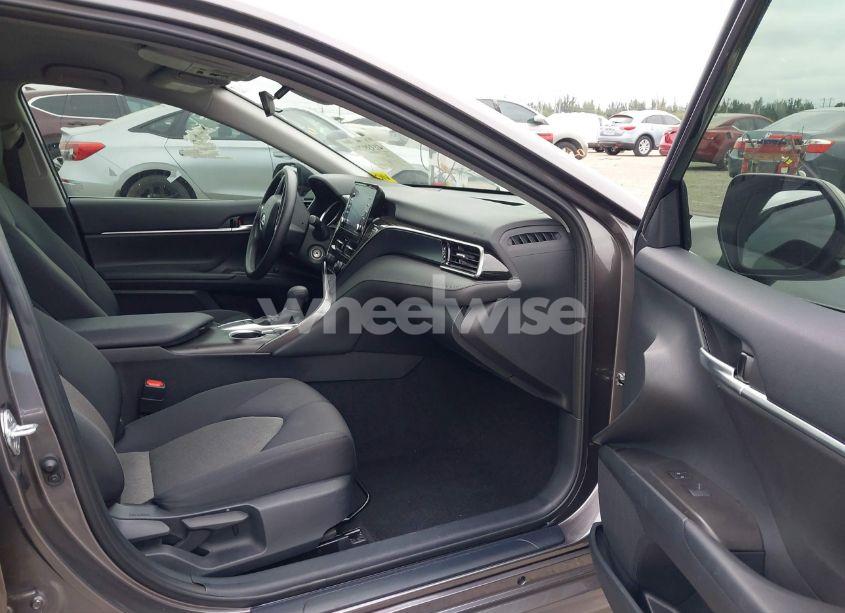 Photo 5 of 2024 Toyota Camry LE (VIN 4T1C11AK7RU852735)