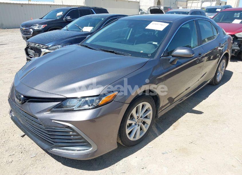 Photo 2 of 2024 Toyota Camry LE (VIN 4T1C11AK7RU856879)