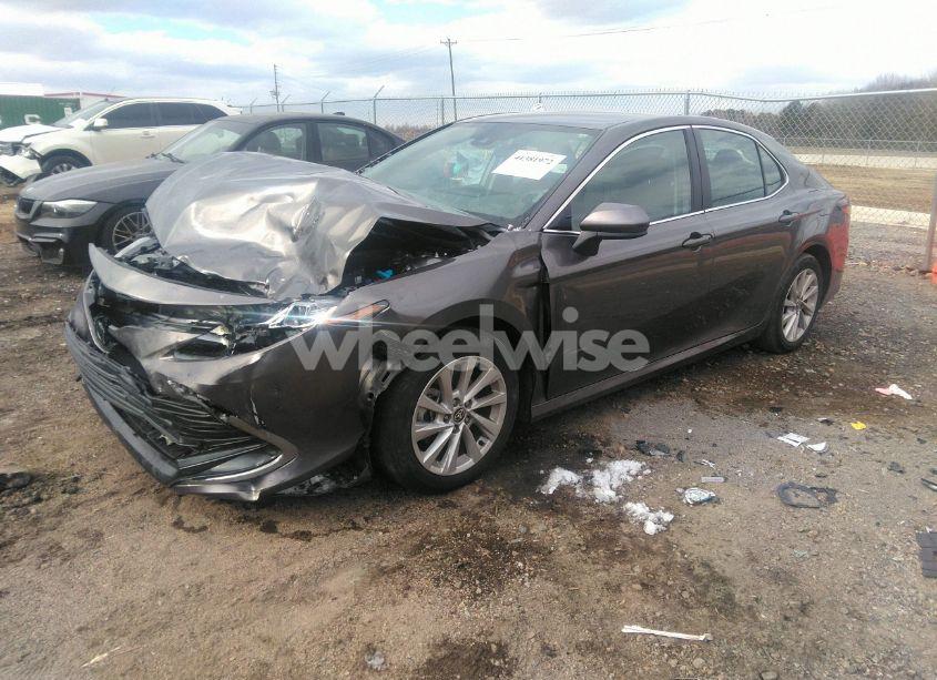 Photo 2 of 2024 Toyota Camry LE (VIN 4T1C11AK7RU908172)