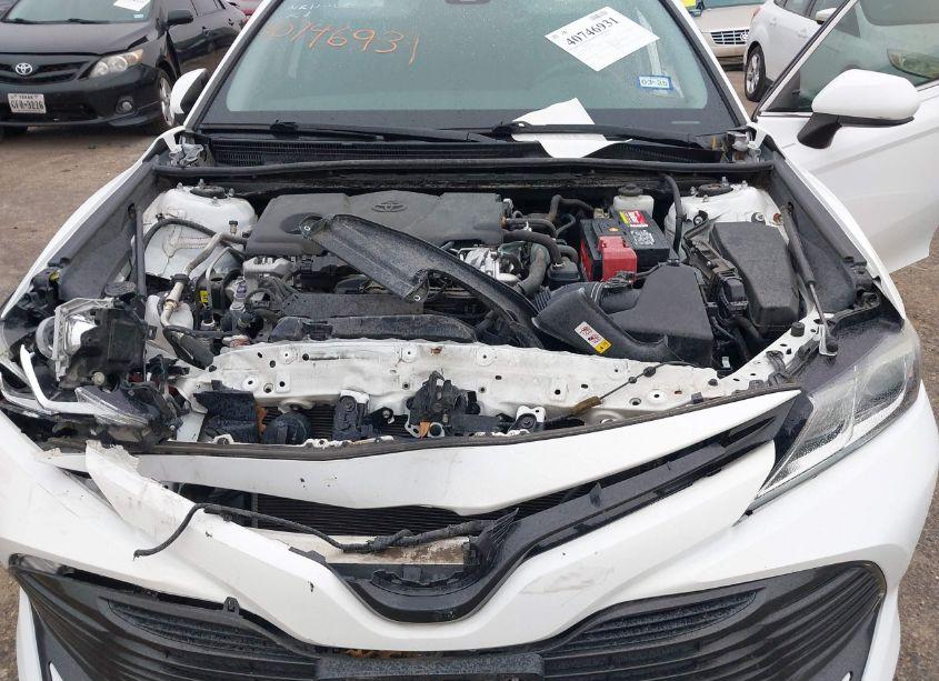Photo 10 of 2020 Toyota Camry LE (VIN 4T1C11AK8LU312754)