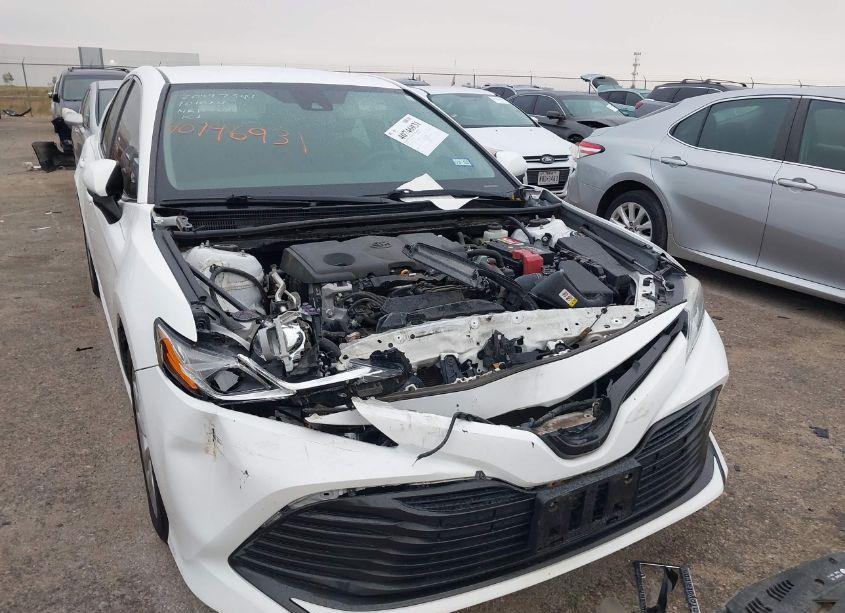 Photo 6 of 2020 Toyota Camry LE (VIN 4T1C11AK8LU312754)