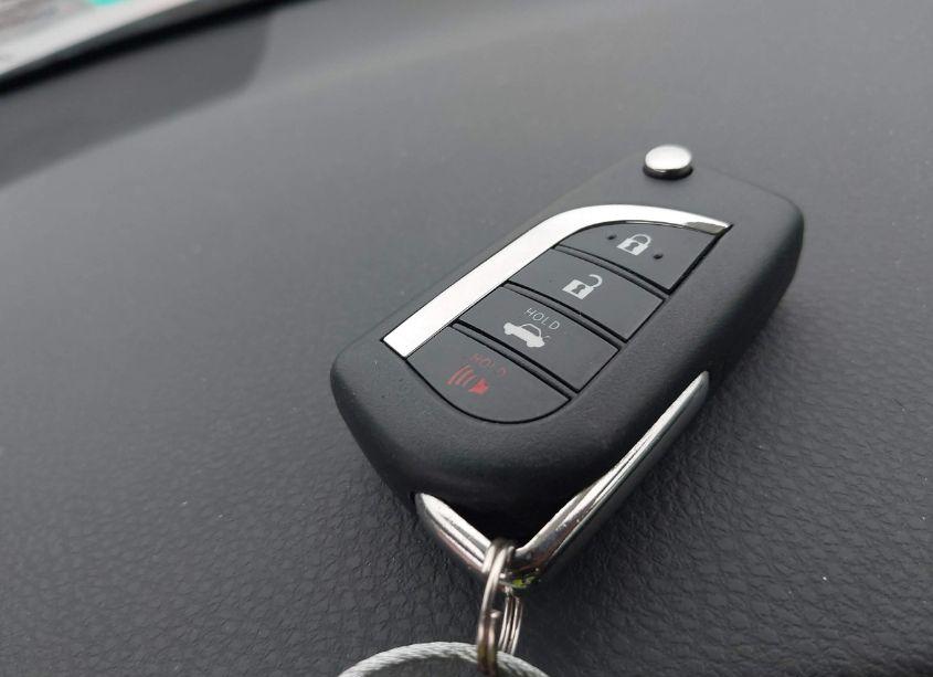 Photo 11 of 2020 Toyota Camry LE (VIN 4T1C11AK8LU338898)