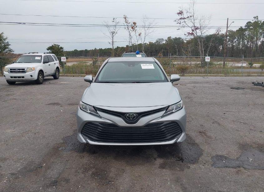 Photo 12 of 2020 Toyota Camry LE (VIN 4T1C11AK8LU338898)