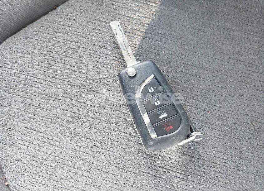 Photo 11 of 2020 Toyota Camry LE (VIN 4T1C11AK8LU342417)