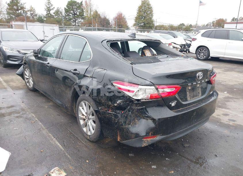 Photo 3 of 2020 Toyota Camry LE (VIN 4T1C11AK8LU342417)