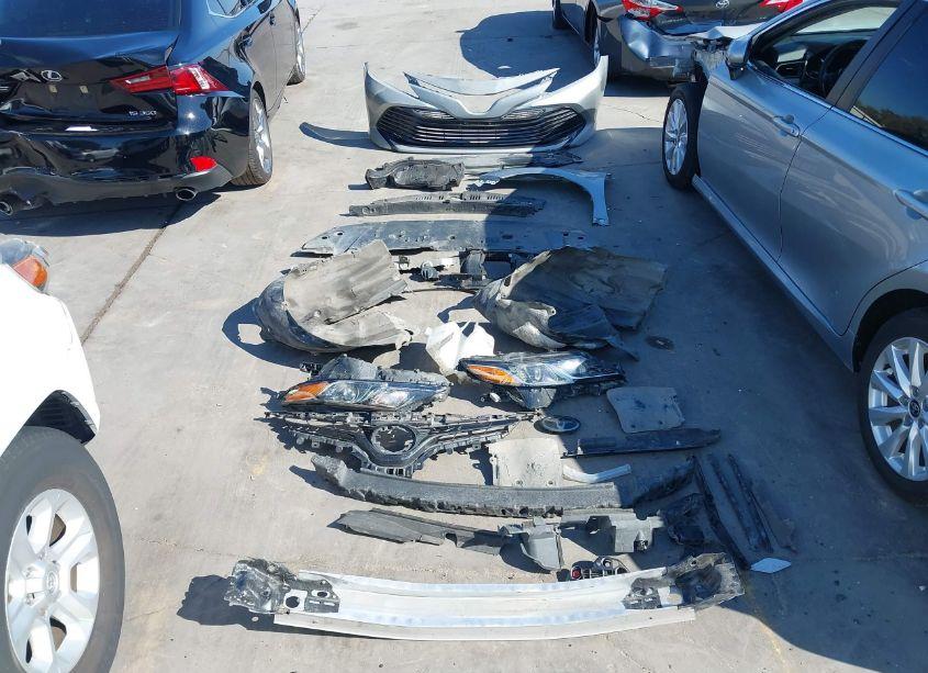 Photo 12 of 2020 Toyota Camry LE (VIN 4T1C11AK8LU359038)