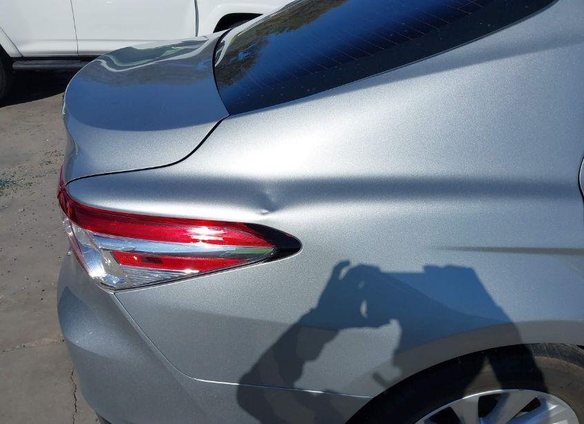 Photo 20 of 2020 Toyota Camry LE (VIN 4T1C11AK8LU359038)