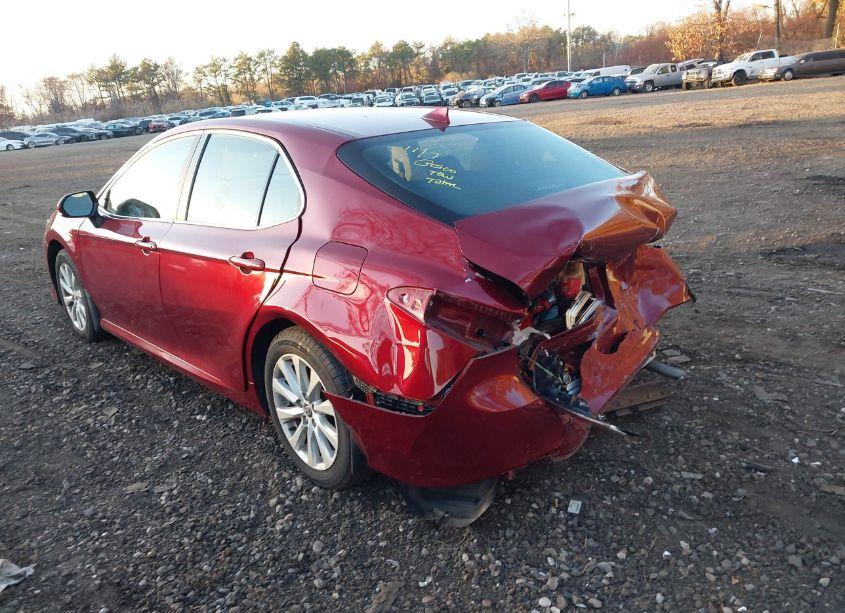 Photo 3 of 2020 Toyota Camry LE (VIN 4T1C11AK8LU378432)