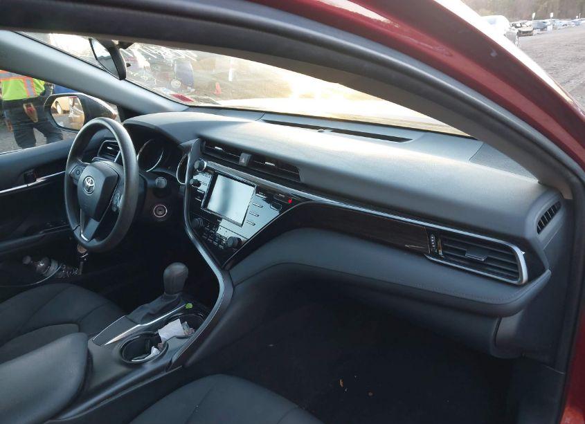 Photo 5 of 2020 Toyota Camry LE (VIN 4T1C11AK8LU378432)