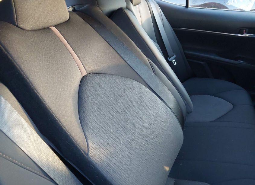 Photo 8 of 2020 Toyota Camry LE (VIN 4T1C11AK8LU378432)