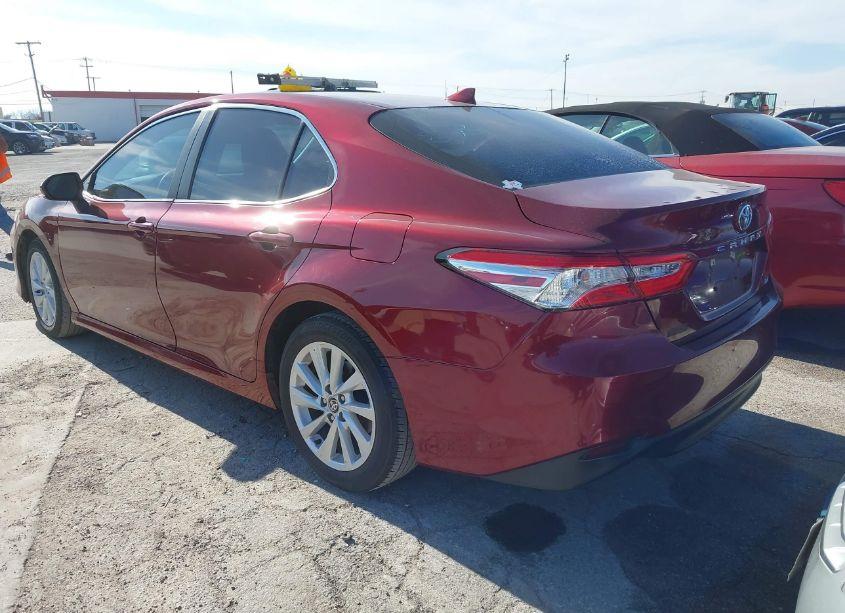 Photo 3 of 2020 Toyota Camry LE (VIN 4T1C11AK8LU859183)