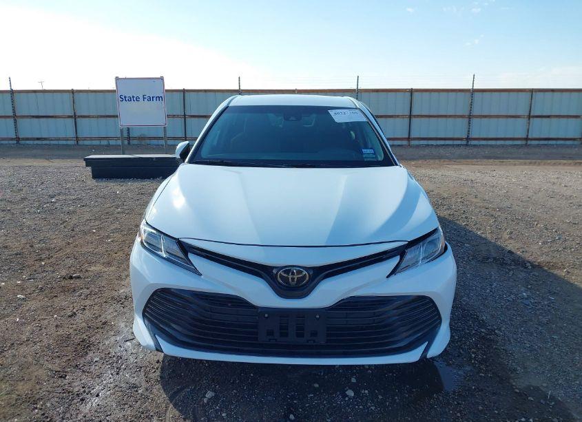 Photo 12 of 2020 Toyota Camry LE (VIN 4T1C11AK8LU877425)