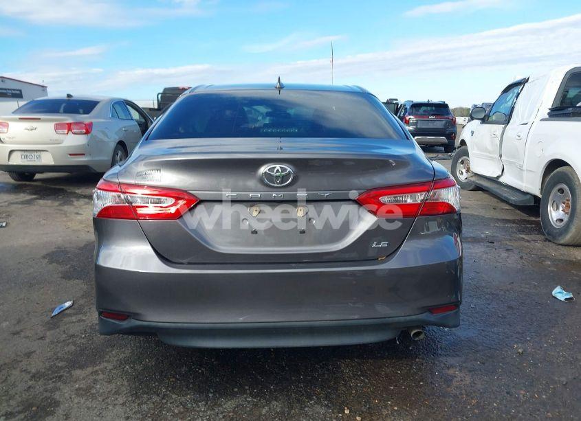 Photo 16 of 2020 Toyota Camry LE (VIN 4T1C11AK8LU893334)