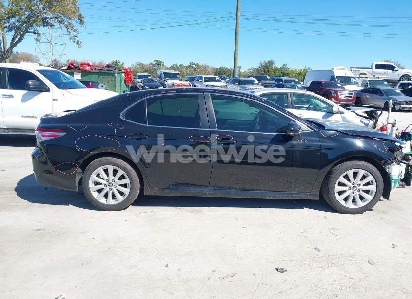 Photo 14 of 2020 Toyota Camry LE (VIN 4T1C11AK8LU896458)