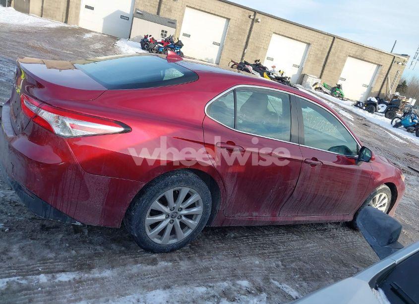 Photo 14 of 2020 Toyota Camry LE (VIN 4T1C11AK8LU980022)