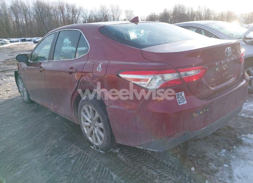 Photo 3 of 2020 Toyota Camry LE (VIN 4T1C11AK8LU980022)