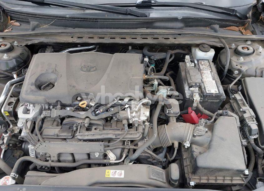 Photo 10 of 2021 Toyota Camry LE (VIN 4T1C11AK8MU421894)