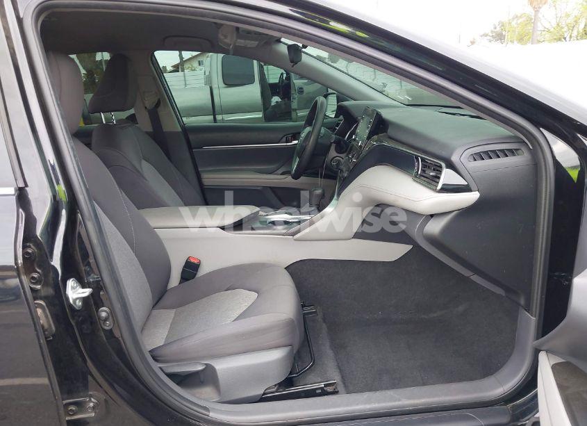 Photo 5 of 2021 Toyota Camry LE (VIN 4T1C11AK8MU421894)