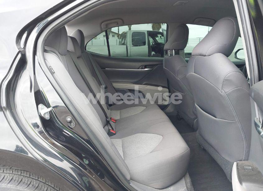 Photo 8 of 2021 Toyota Camry LE (VIN 4T1C11AK8MU421894)